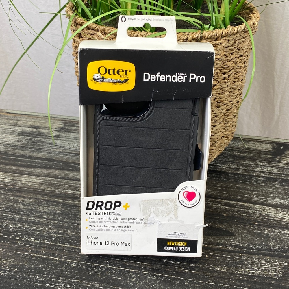 Otter Box Black Defender Pro iPhone Pro Max Phone Case NEW NIB